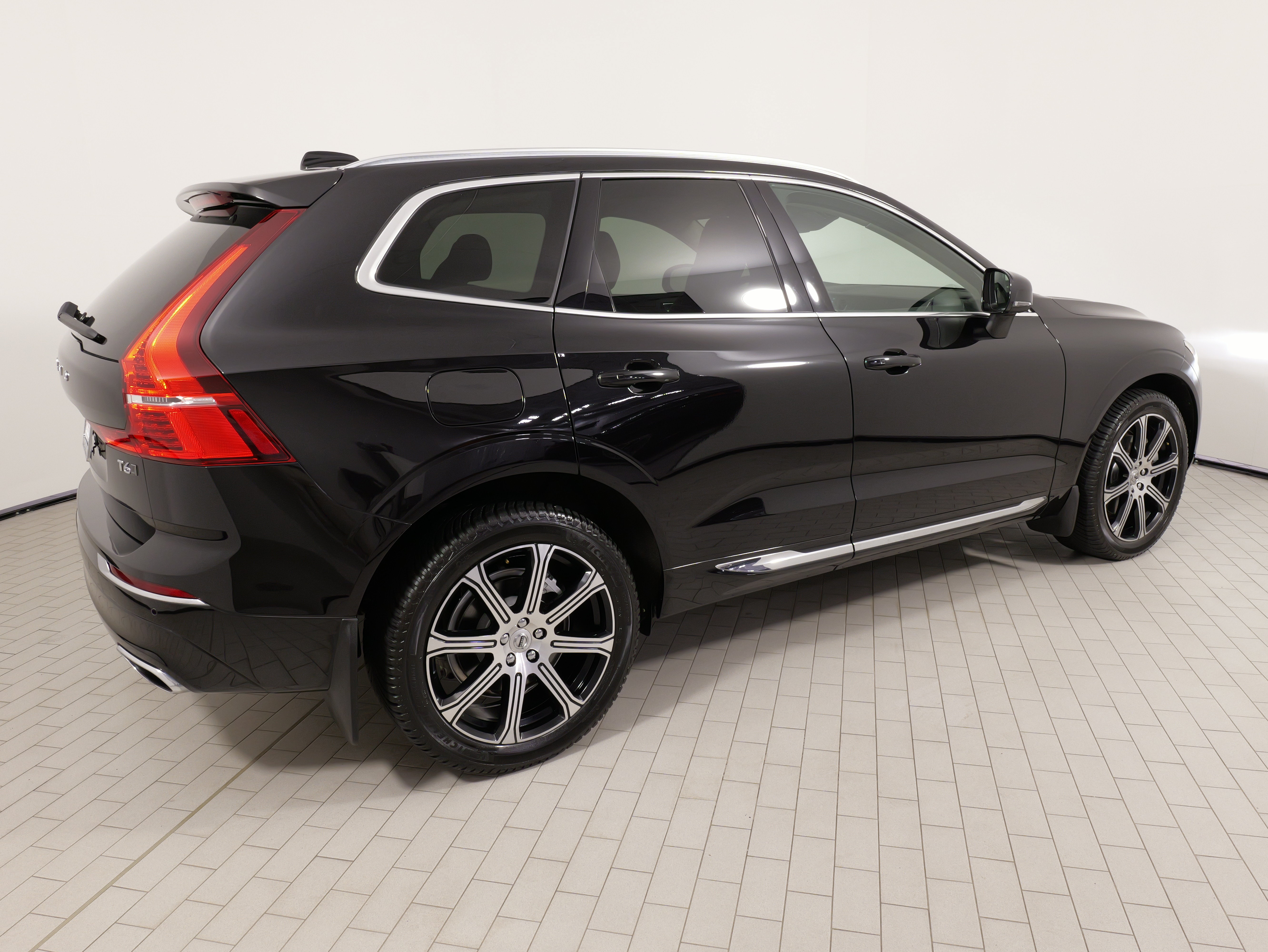 Used 2021 Volvo XC60 T6 Inscription w/ Advanced Package AWD/4WD image 10