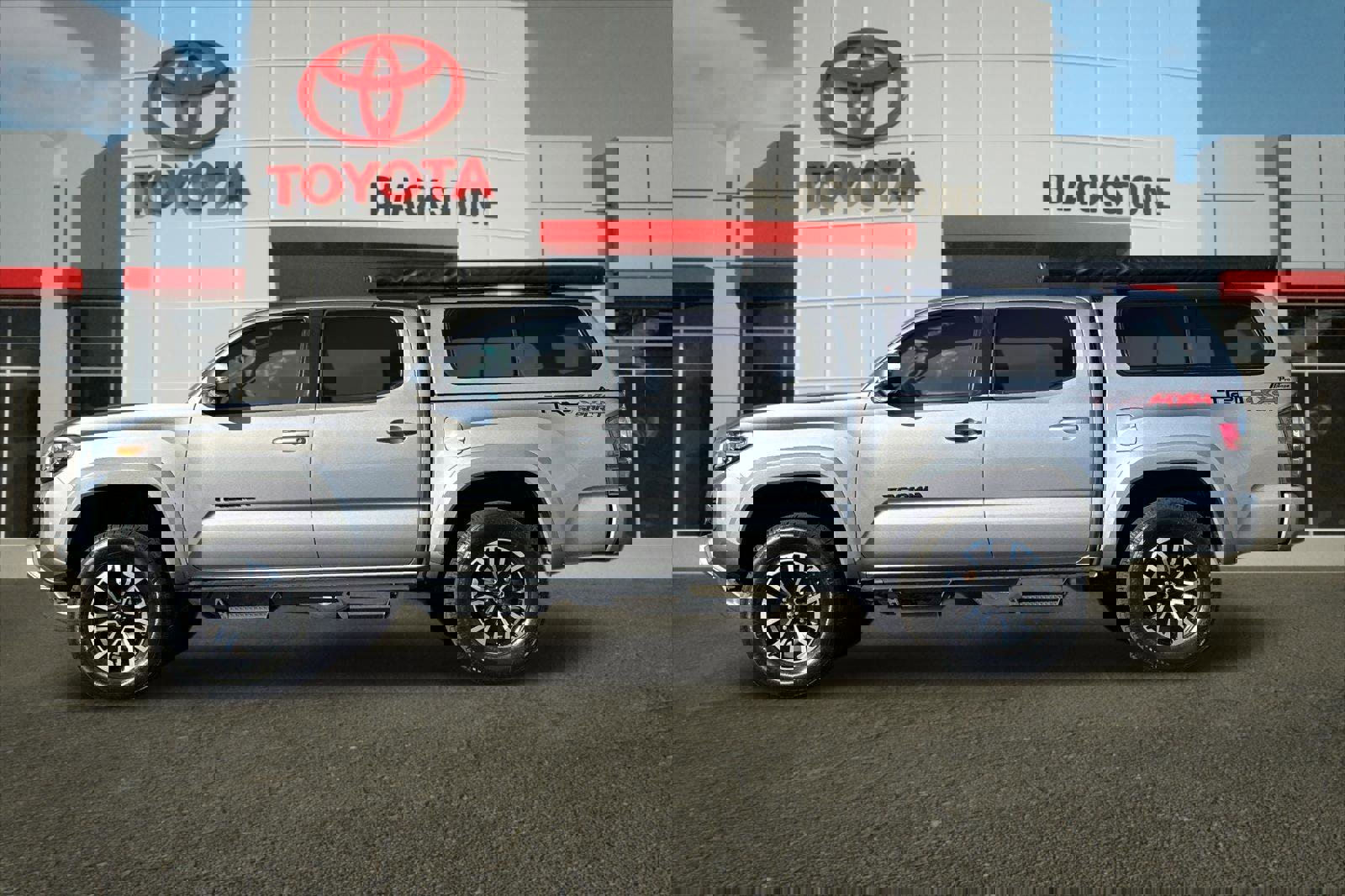 Used 2021 Toyota Tacoma TRD Sport image 6