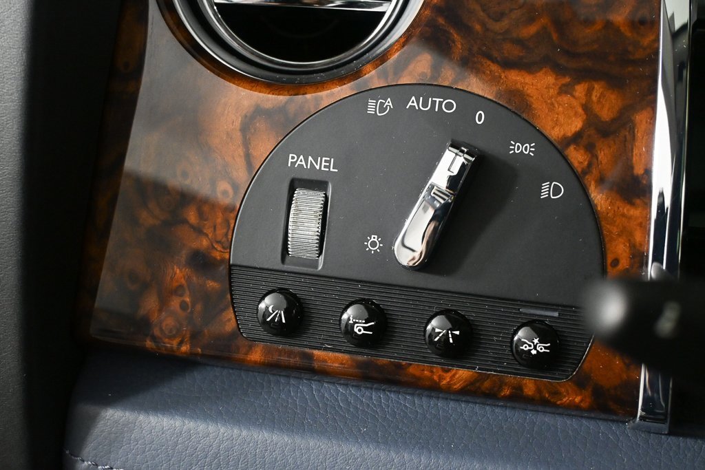 Used 2010 Rolls-Royce Ghost image 9