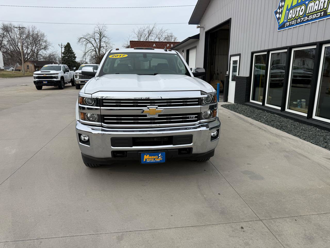 Used 2017 Chevrolet Silverado 2500 LTZ image 2