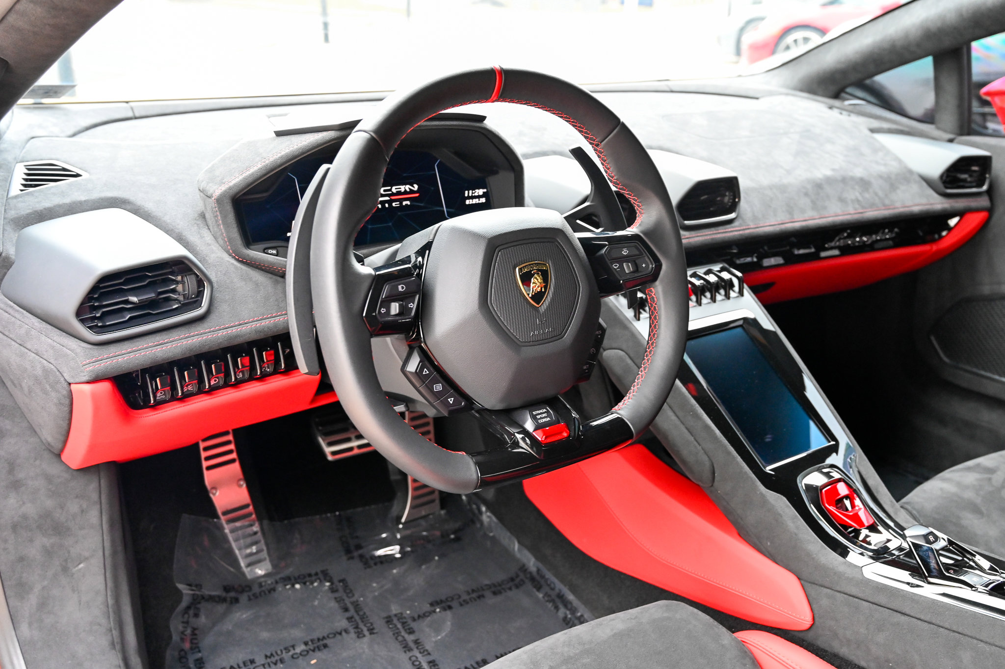 Used 2023 Lamborghini Huracan Tecnica image 16