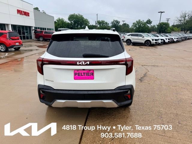 Certified 2024 Kia Seltos EX FWD image 10