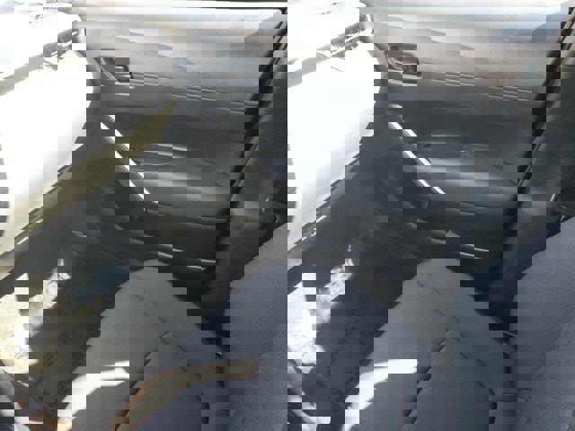 Used 2023 Toyota Corolla Cross LE image 9