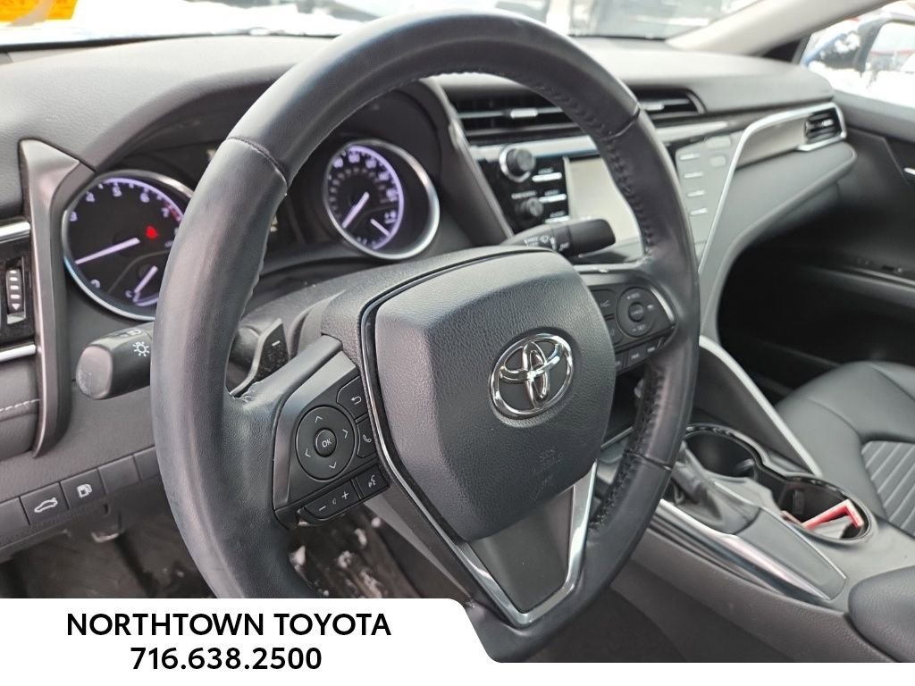 Used 2018 Toyota Camry SE image 15