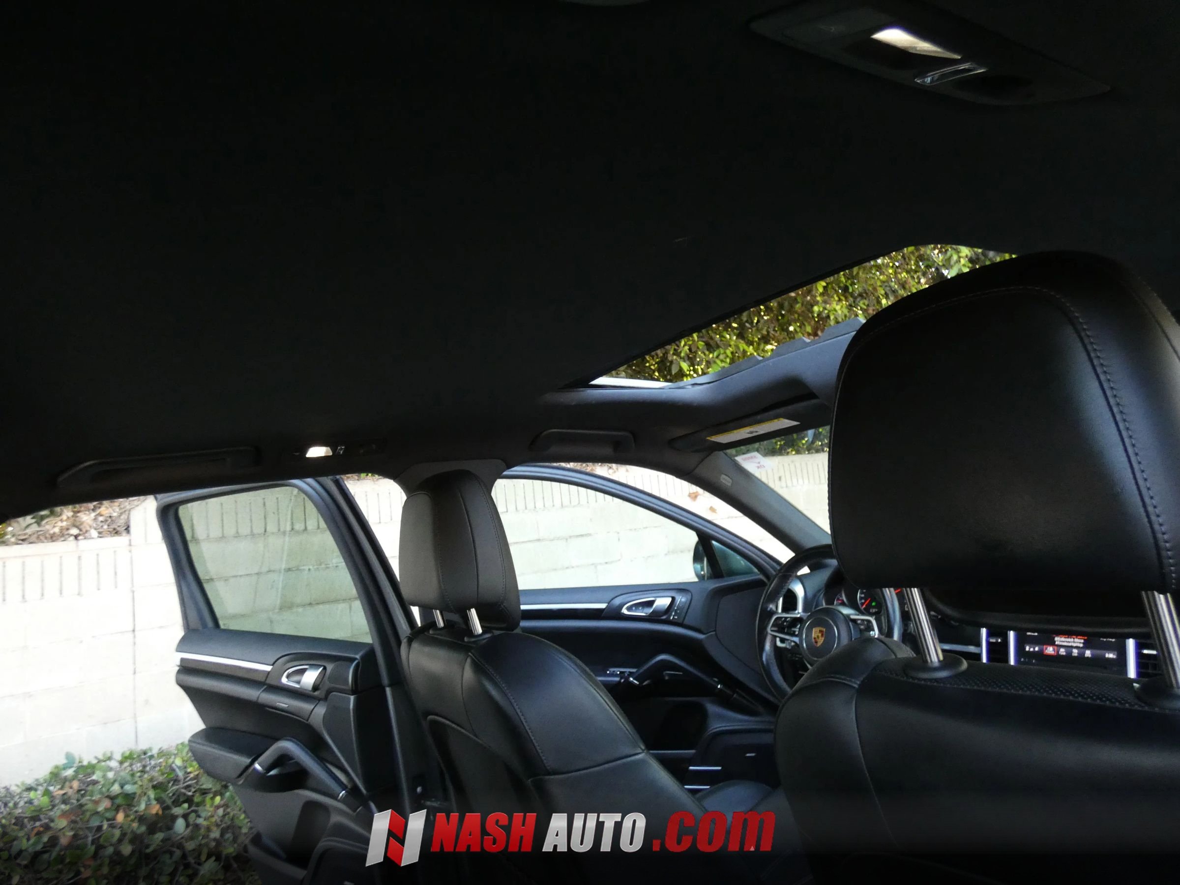 Used 2018 Porsche Cayenne AWD/4WD image 39
