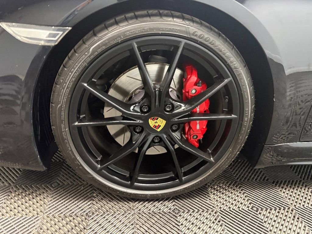 Used 2018 Porsche 718 Cayman GTS image 18