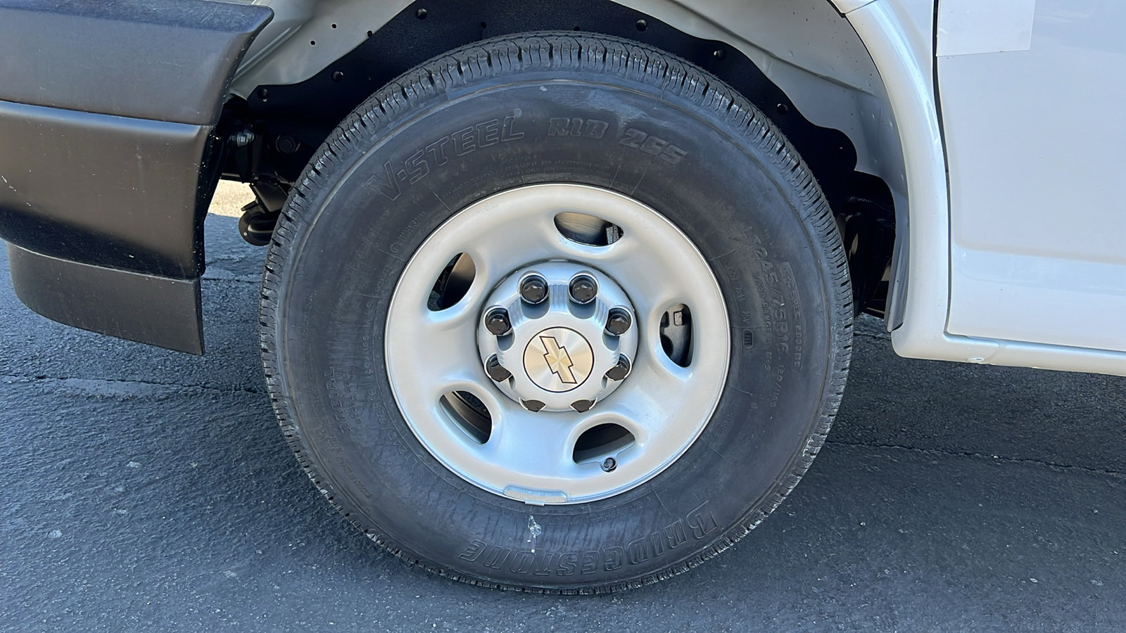 New 2024 Chevrolet Express 2500 Extended w/ Driver Convenience Package image 10