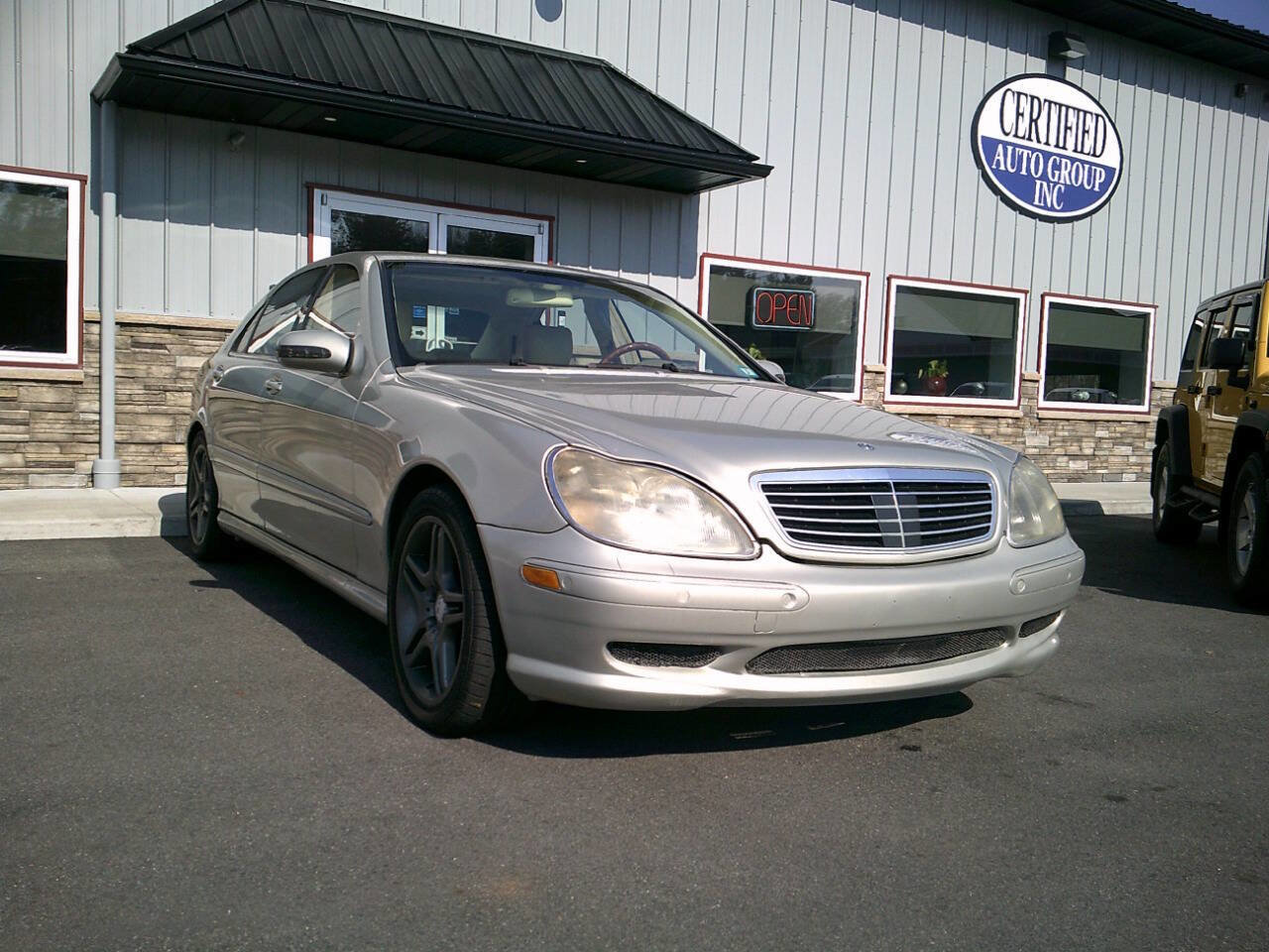 Used 2001 Mercedes-Benz S 55 AMG image 1