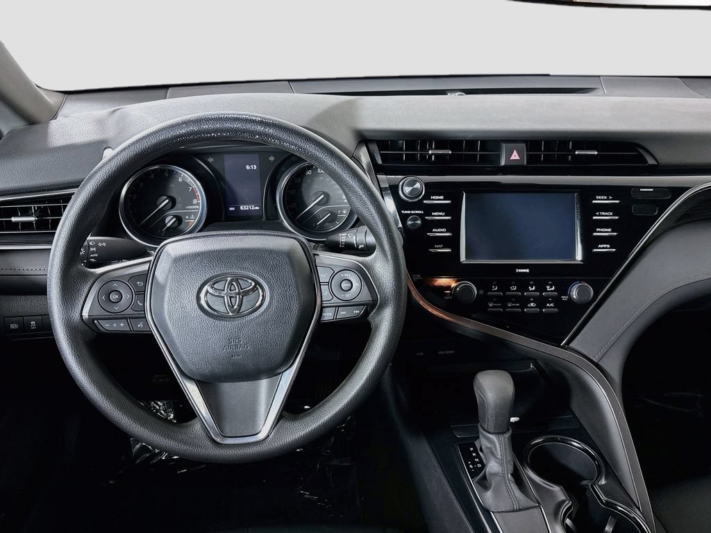 Used 2020 Toyota Camry LE FWD image 21