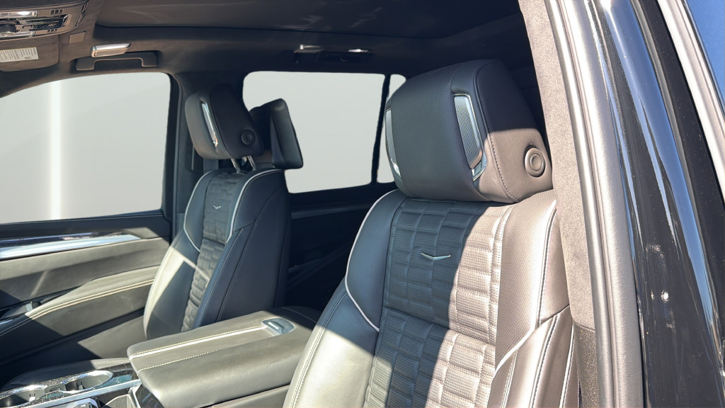 Certified 2025 Cadillac Escalade V AWD/4WD image 11