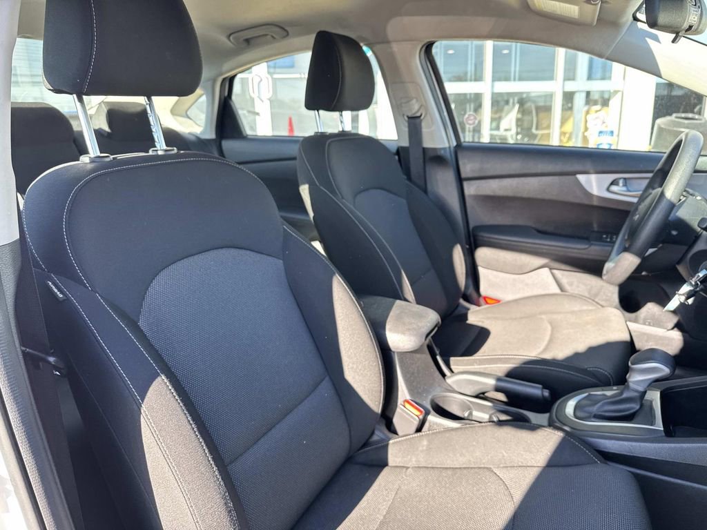 Used 2024 Kia Forte LXS image 11