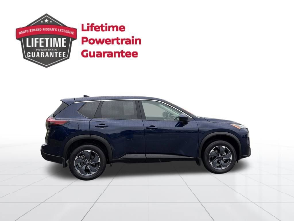 Used 2025 Nissan Rogue SV FWD image 7
