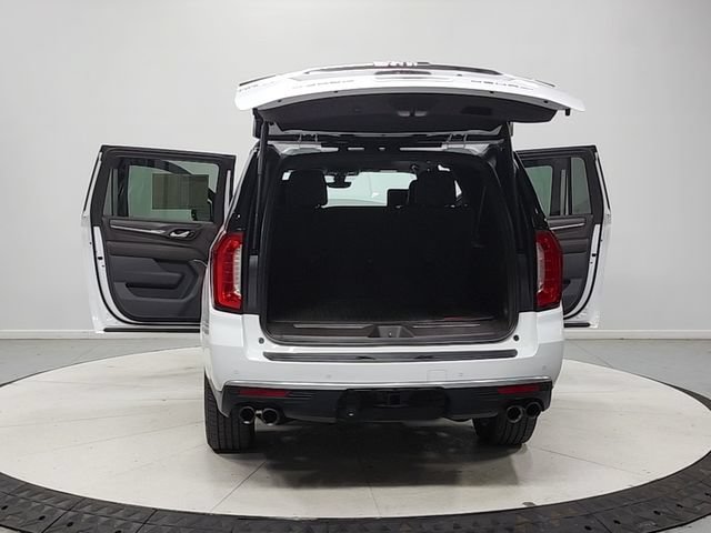 Used 2021 GMC Yukon XL Denali w/ Advanced Technology Package AWD/4WD image 15