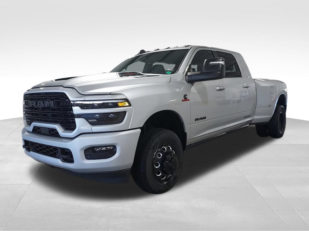 New 2026 RAM 3500 Laramie AWD/4WD image 4