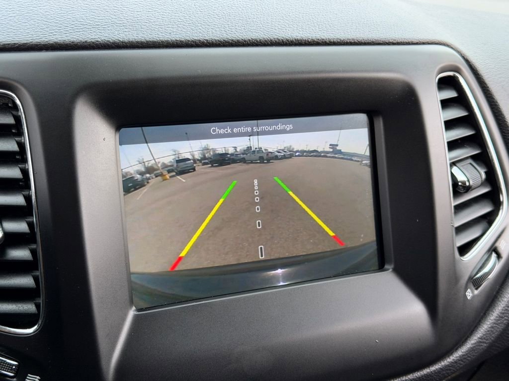 Used 2018 Jeep Compass Sport w/ Tech Group image 22