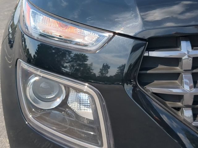 Used 2024 Hyundai Venue SEL FWD image 9