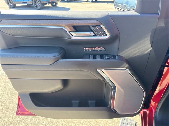 Used 2022 Chevrolet Silverado 1500 High Country w/ Z71 Off-Road Package image 13