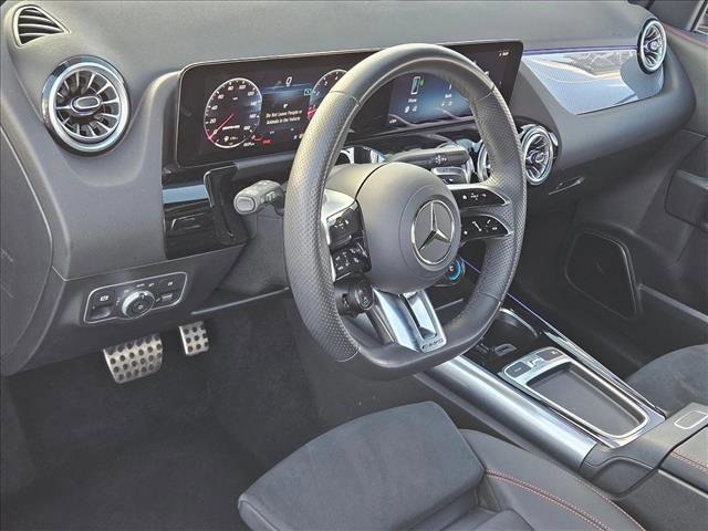 Used 2025 Mercedes-Benz GLA 35 AMG 4MATIC image 10