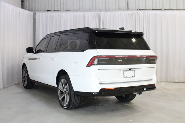 New 2027 Lincoln Navigator L Black Label w/ Black Label Special Edition AWD/4WD image 25