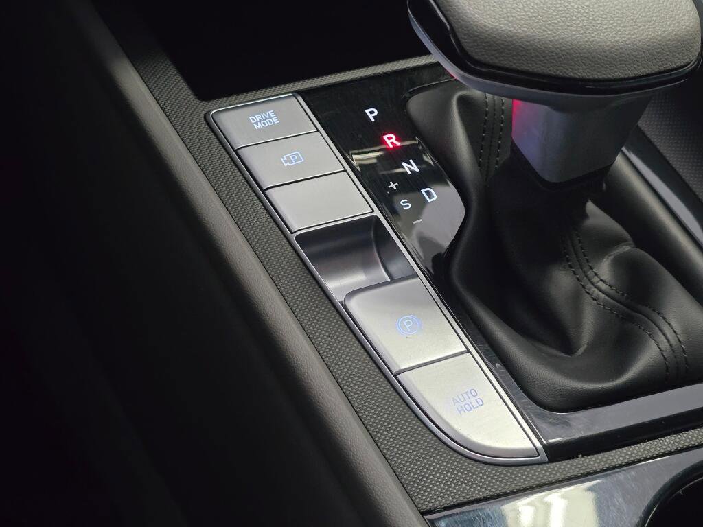 Used 2023 Hyundai Elantra Blue FWD image 33