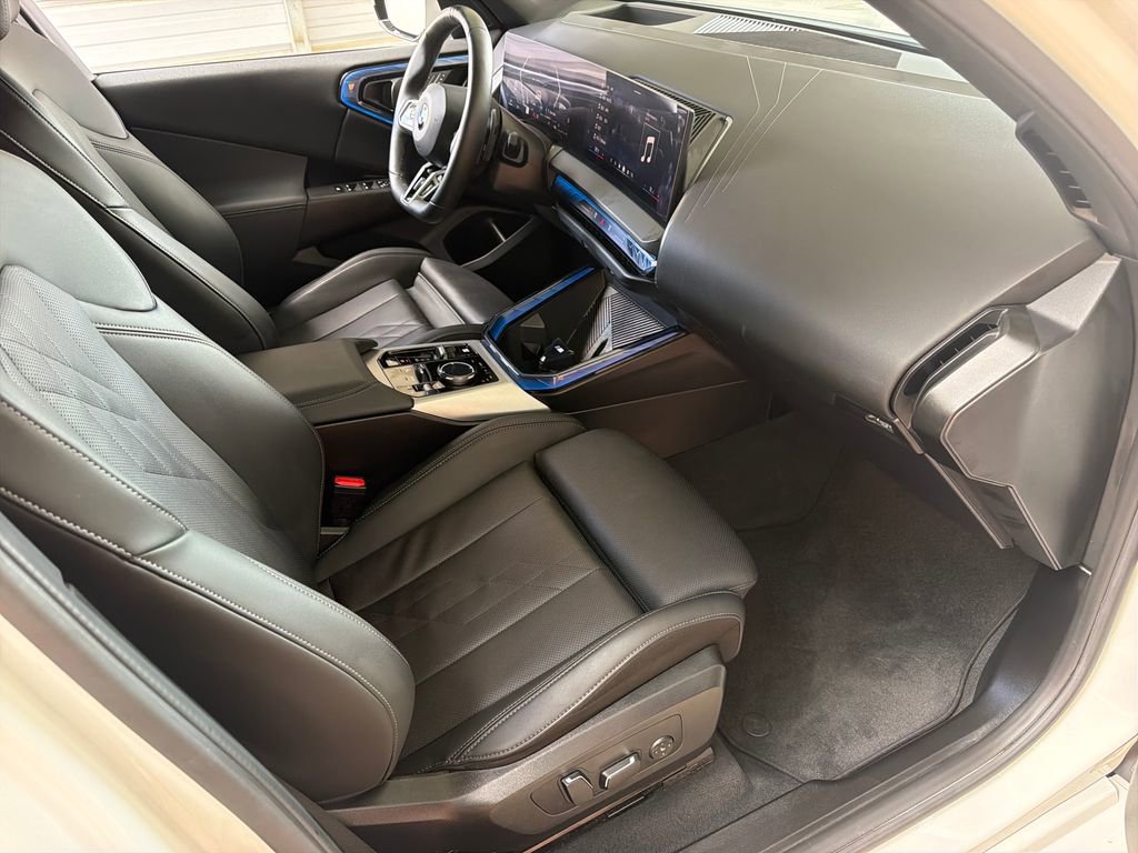Used 2025 BMW X3 xDrive30i image 28