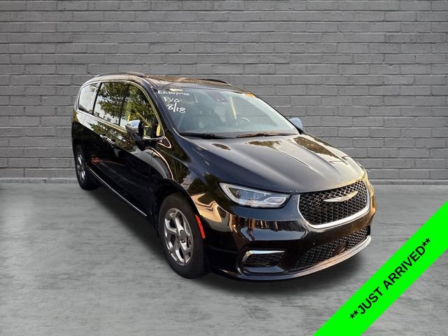 Used 2023 Chrysler Pacifica Limited