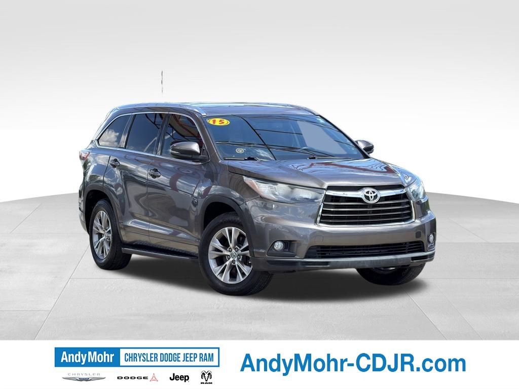 Used 2015 Toyota Highlander XLE FWD 360° Tour