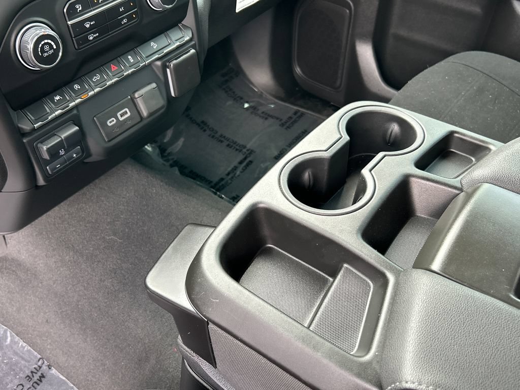 Used 2024 Chevrolet Silverado 1500 Custom Trail Boss w/ Turbomax Blackout Package AWD/4WD image 15