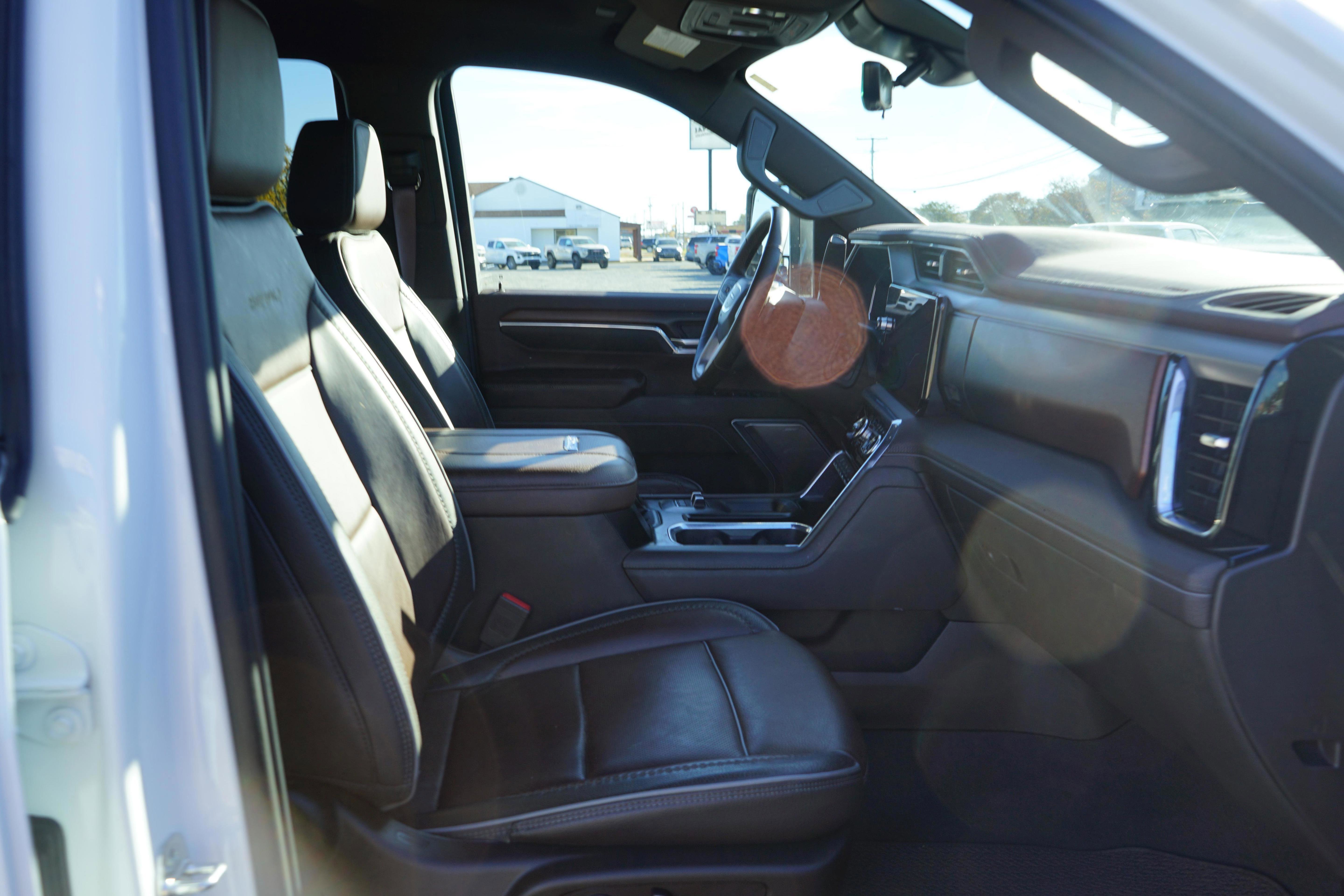 Used 2025 GMC Sierra 2500 Denali w/ Max Trailering Package image 24