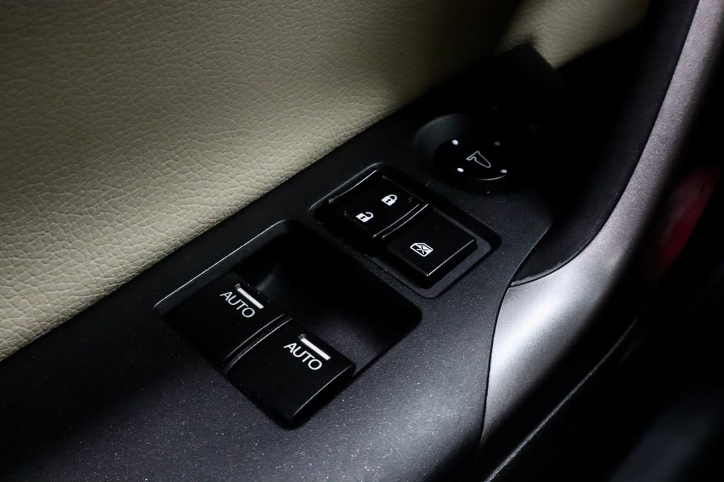 Used 2016 Honda Accord EX-L image 26