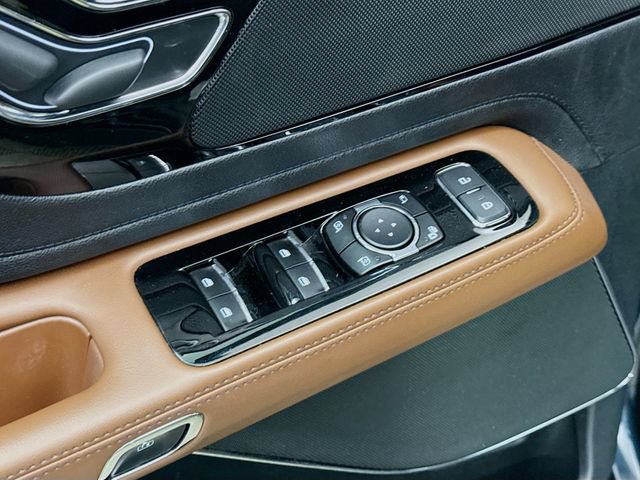 Used 2023 Lincoln Aviator Reserve RWD image 18