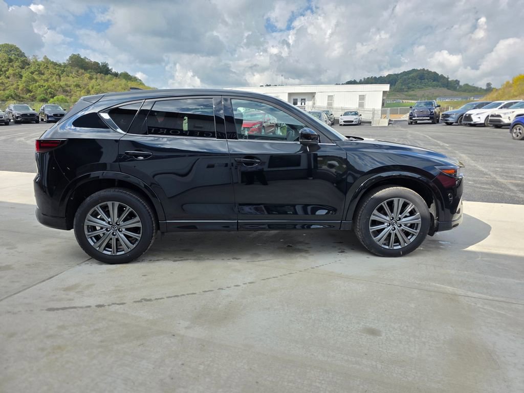 New 2025 MAZDA CX-5 Signature image 4