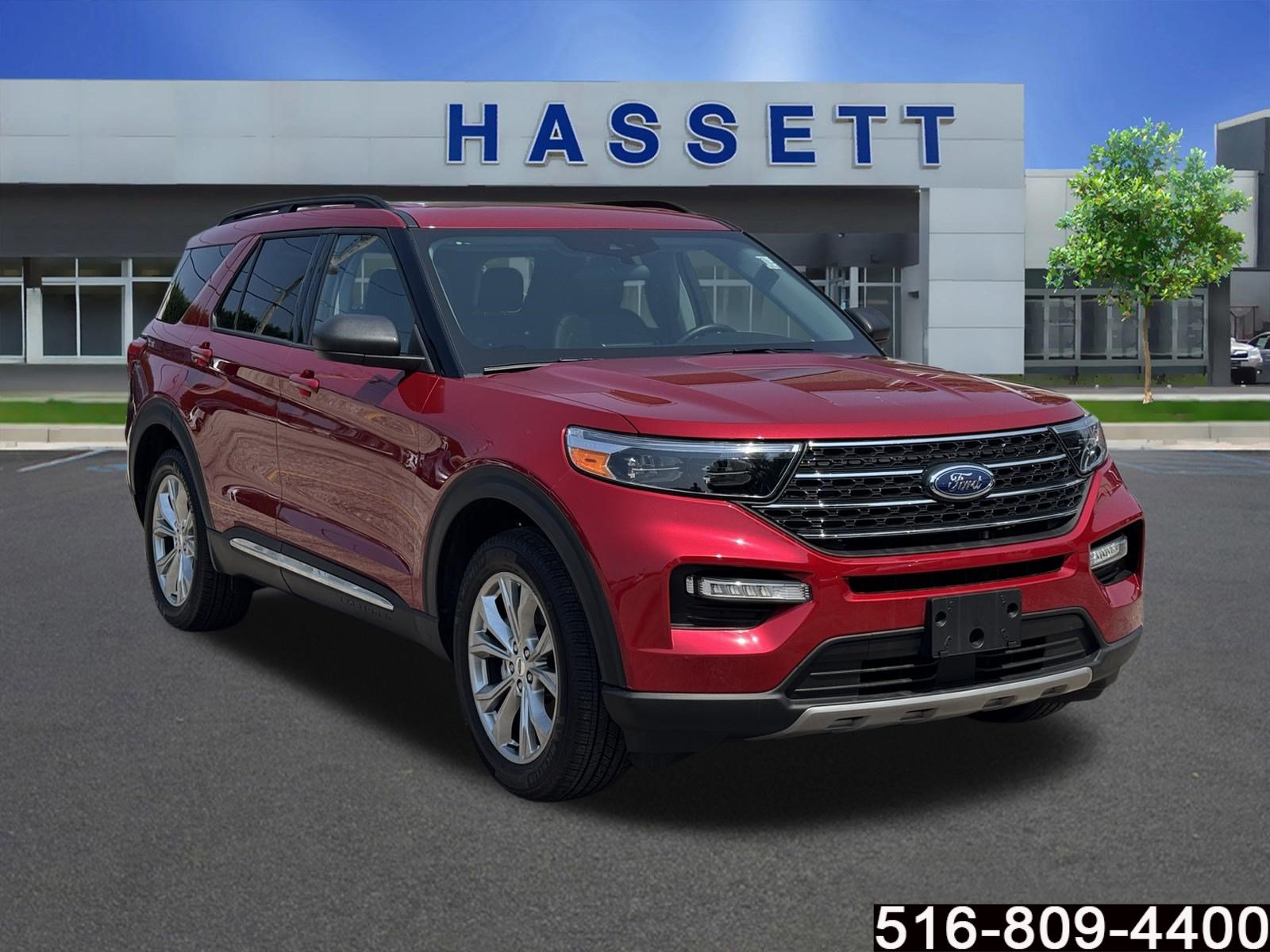Used 2023 Ford Explorer XLT w/ Equipment Group 202A AWD/4WD image 1