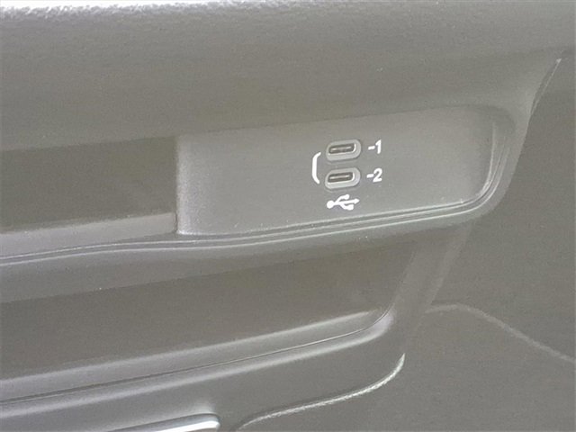 New 2026 Chrysler Voyager LX image 21