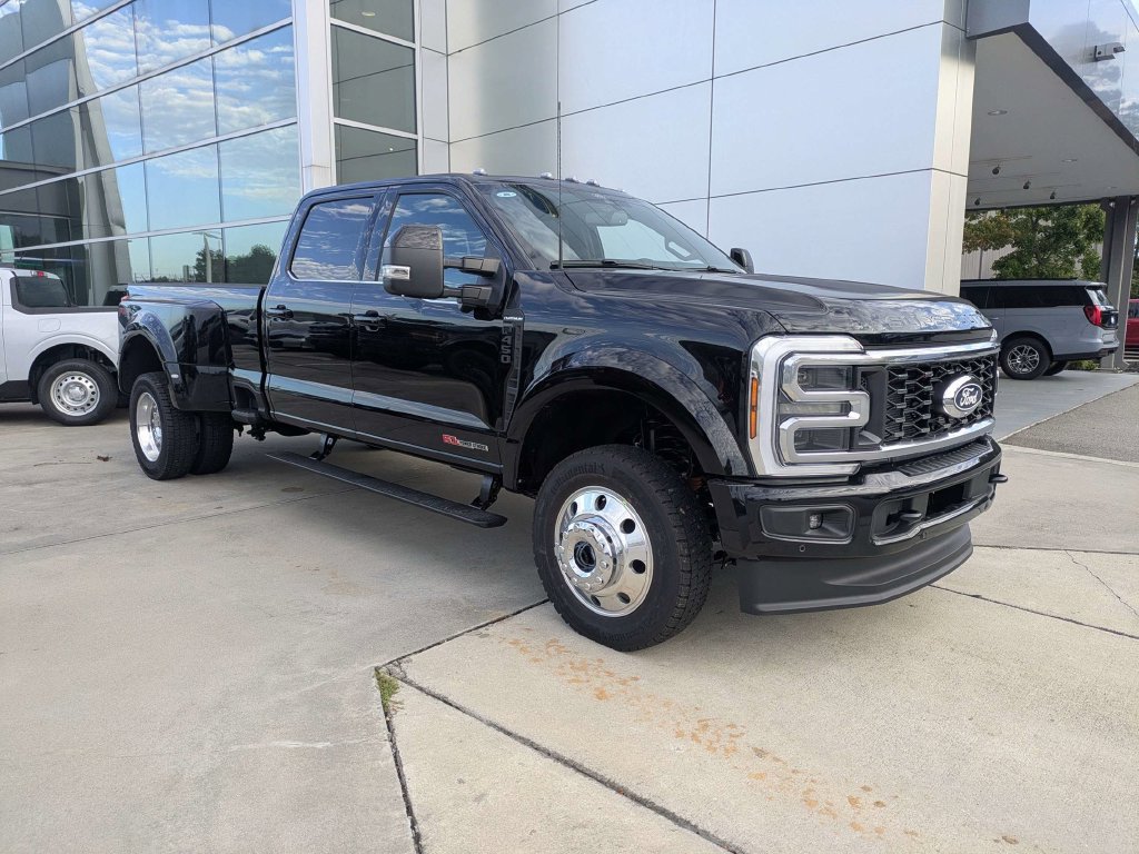 New 2027 Ford F450 Platinum AWD/4WD image 2