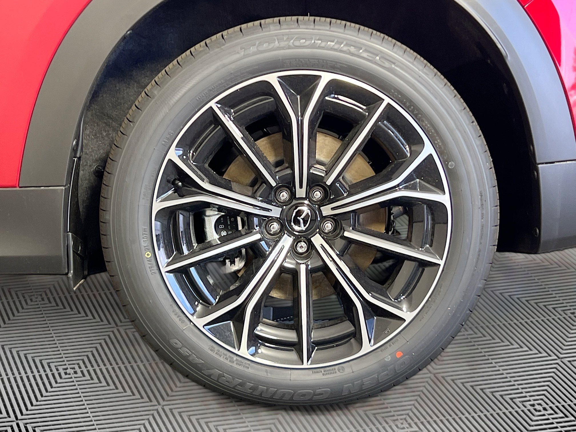 New 2025 MAZDA CX-70 Plug-In Hybrid w/ Premium Pkg image 36