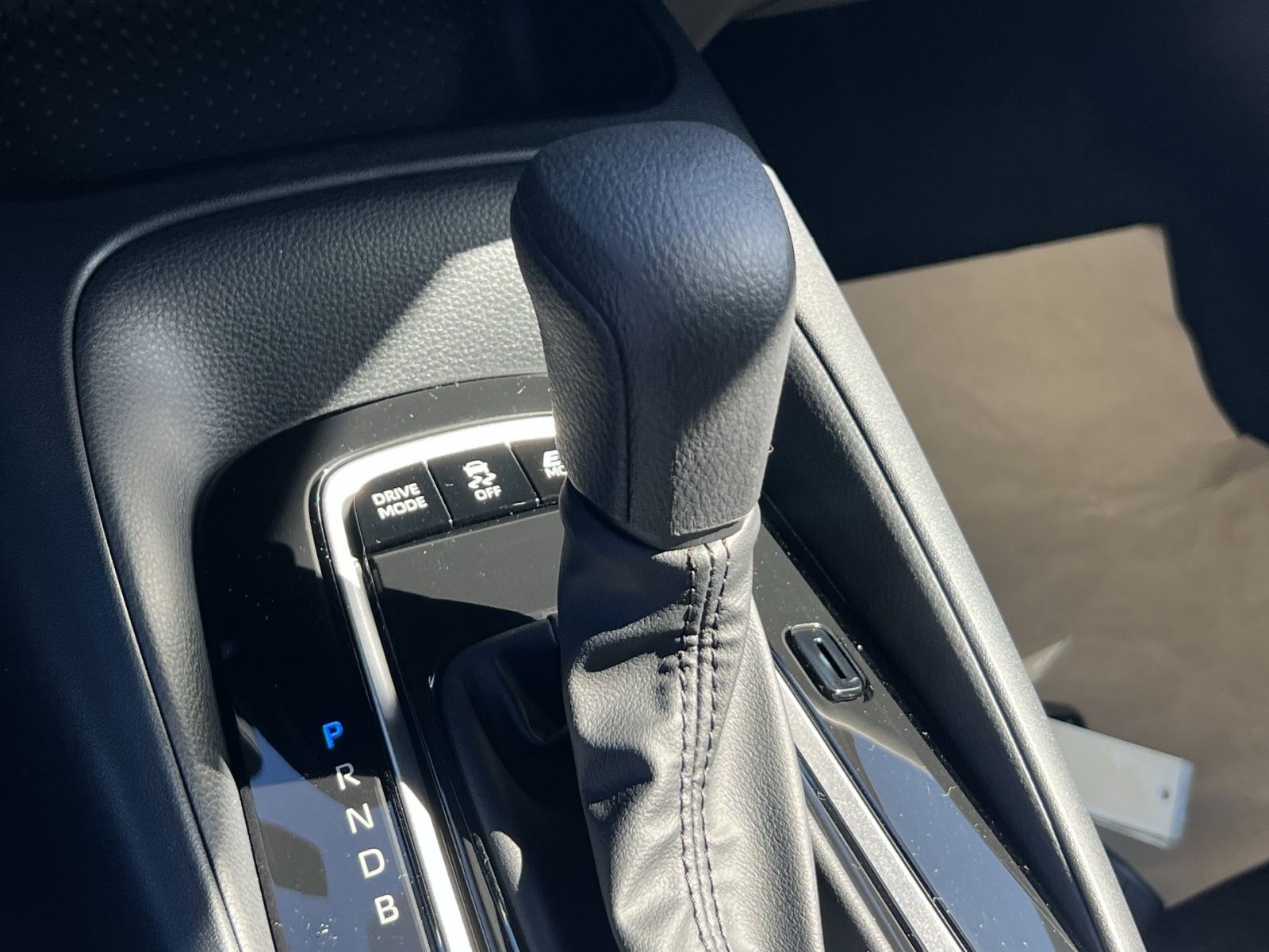 New 2027 Toyota Corolla LE FWD image 17