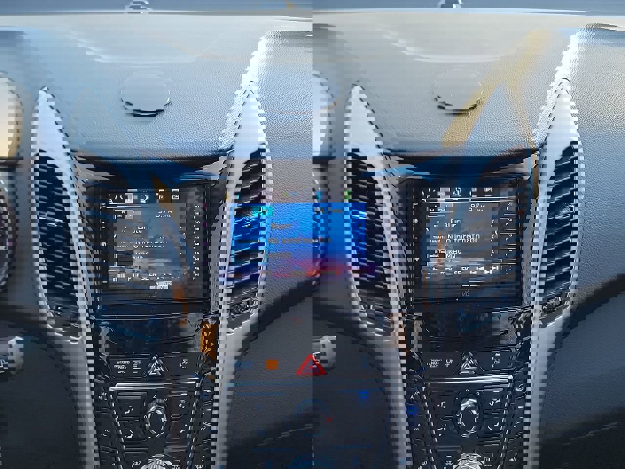 Used 2014 Hyundai Elantra GT image 16