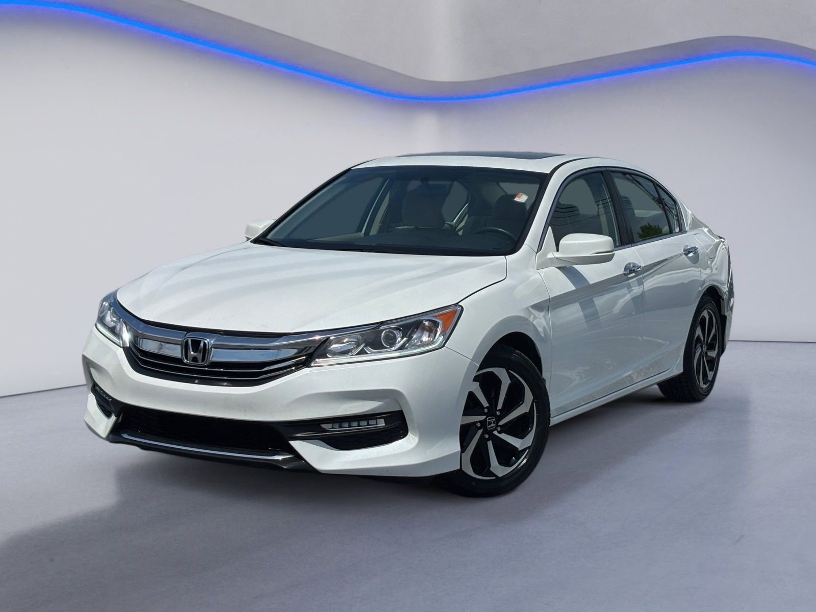 Used 2017 Honda Accord EX image 6