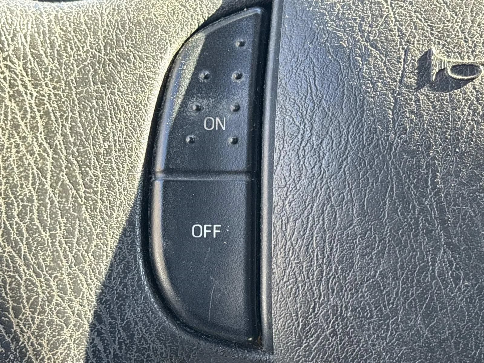 Used 2014 Ford E-350 and Econoline 350 XLT RWD image 19