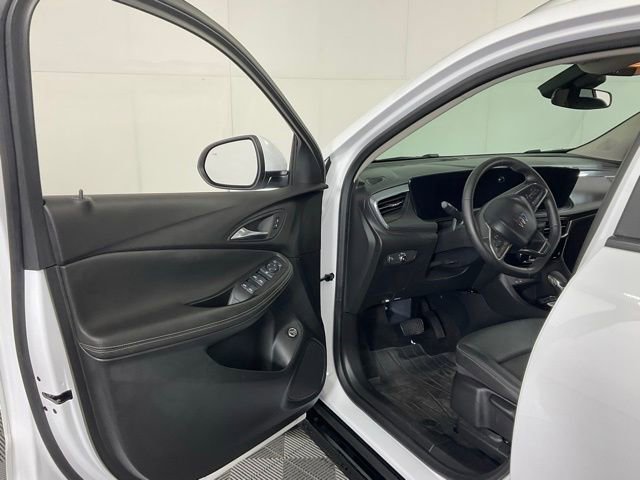 Used 2024 Buick Encore GX Sport Touring w/ Advanced Technology Package AWD/4WD image 24