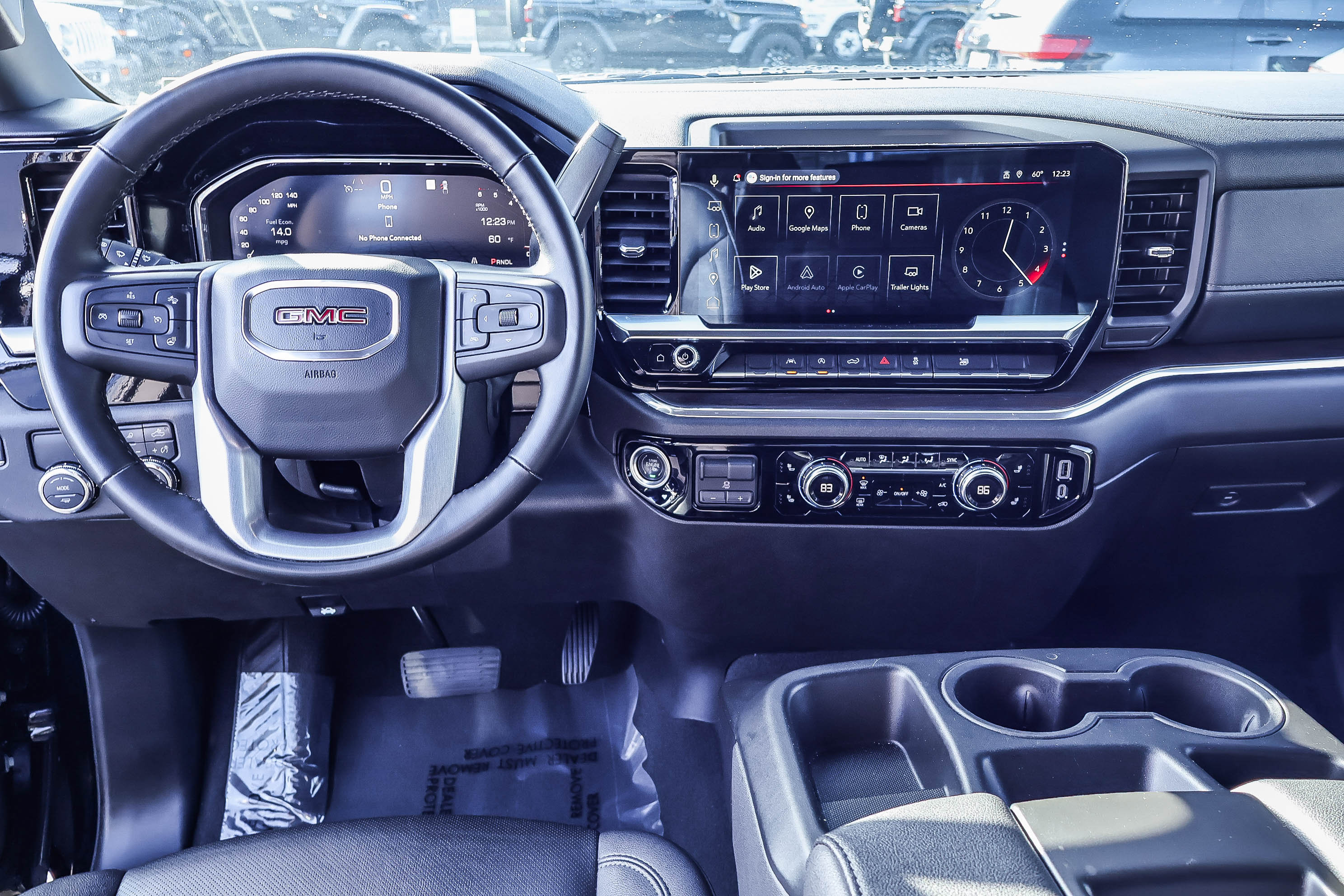 Certified 2025 GMC Sierra 1500 SLT image 3