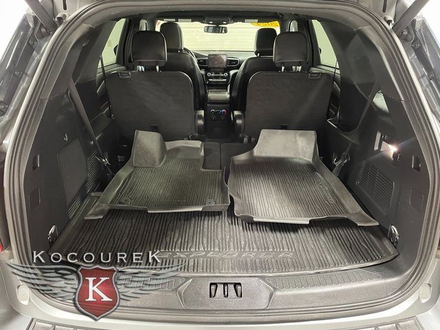 Used 2024 Ford Explorer ST-Line w/ Class IV Trailer Tow Package image 25