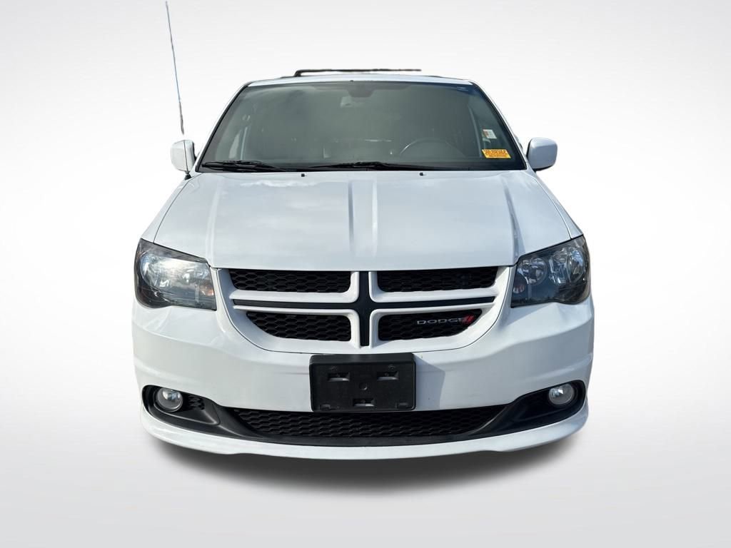 Used 2018 Dodge Grand Caravan GT image 2