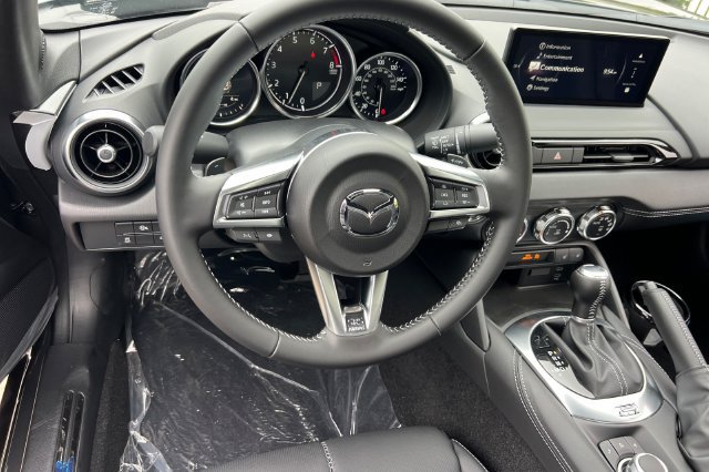 New 2026 MAZDA MX-5 Miata RF Grand Touring w/ Appearance Package RWD image 15