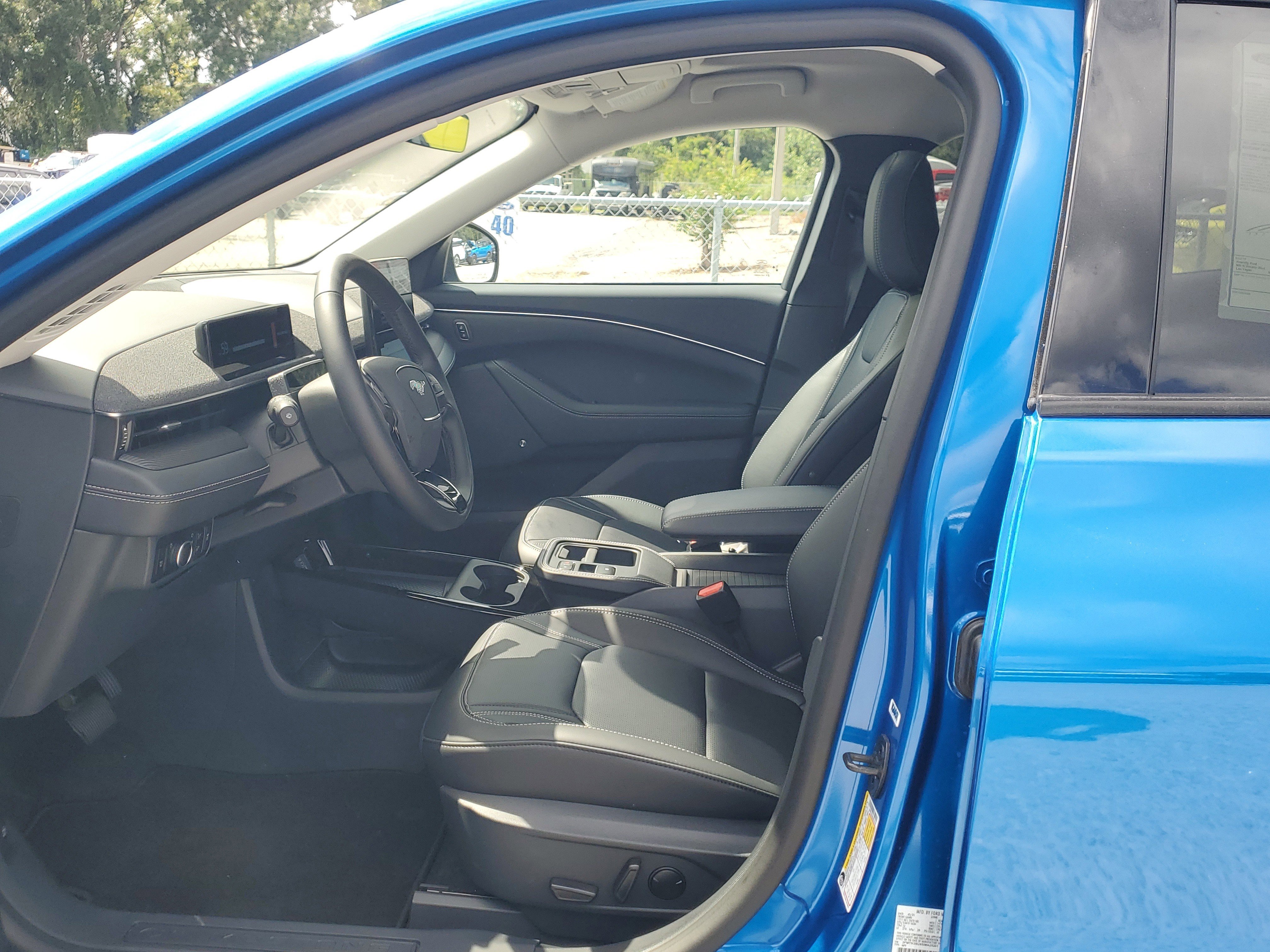 New 2025 Ford Mustang Mach-E Premium image 17