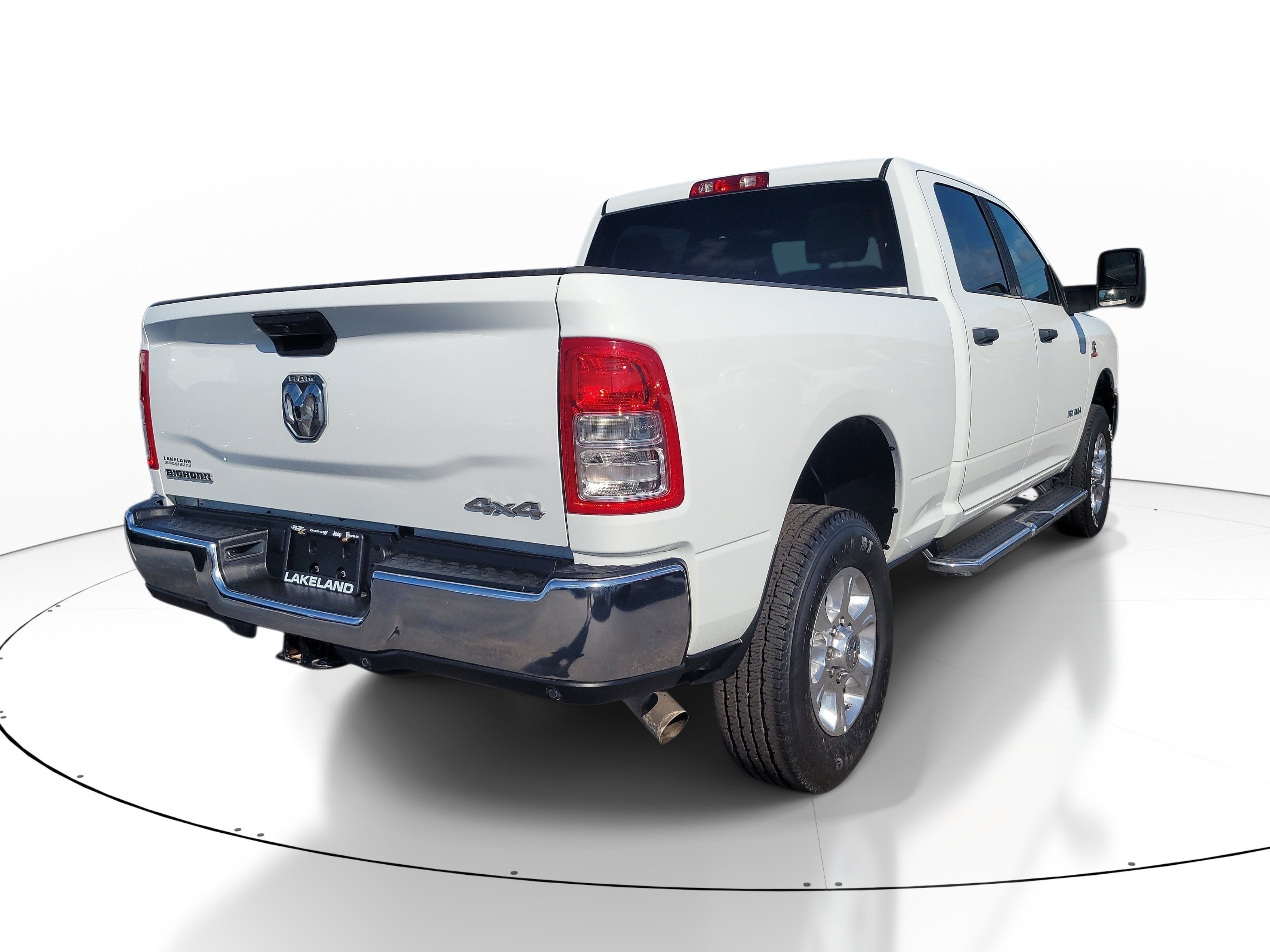 Used 2024 RAM 2500 Big Horn w/ Off Road Package AWD/4WD image 4