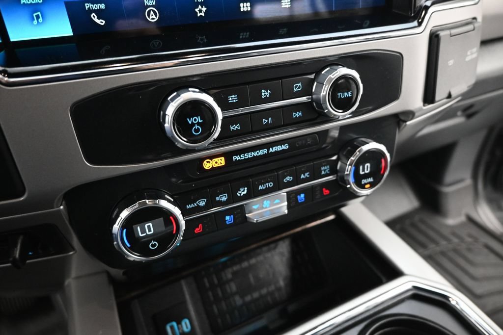 Used 2022 Ford F250 Lariat w/ Tremor Off-Road Package AWD/4WD image 16