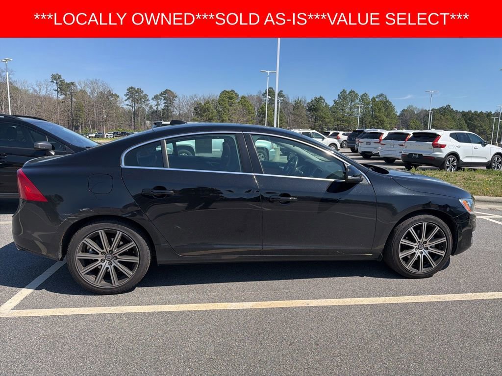 Used 2017 Volvo S60 T5 Inscription w/ Convenience Package image 6
