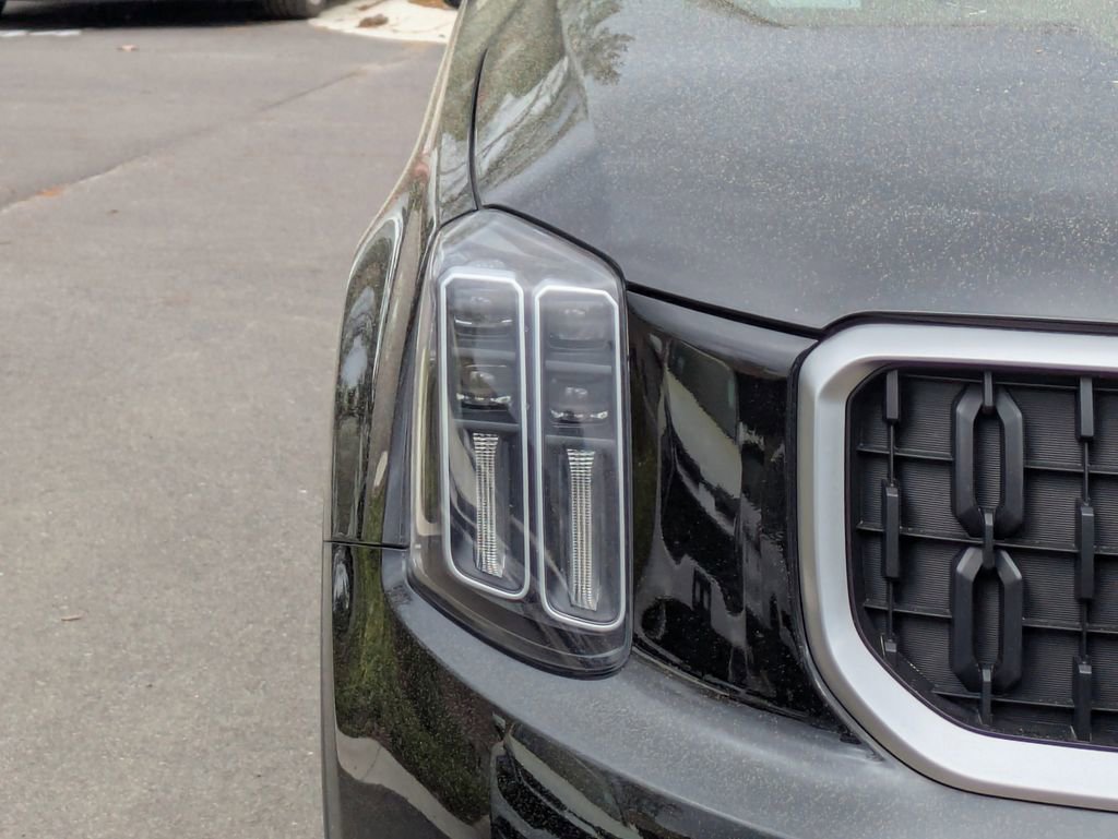 Used 2023 Kia Telluride EX image 9